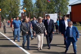 Открытие в поселке Абан стадиона имени Олимпийского чемпиона по греко-римской борьбе А.В. Шумакова 29 августа 2020г