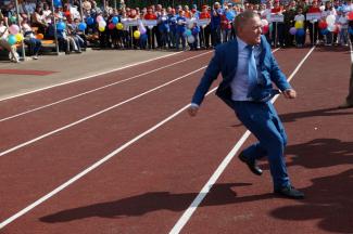 Открытие в поселке Абан стадиона имени Олимпийского чемпиона по греко-римской борьбе А.В. Шумакова 29 августа 2020г