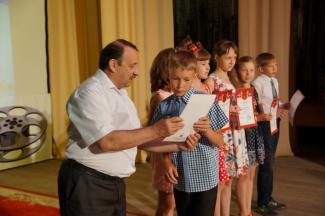 23.06.2016г РДК п.Абан Слёт отличников, медалистов и одаренных детей