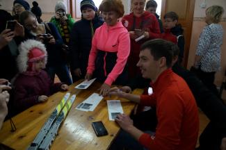 18.02.2016г п.Абан Встреча с двукратным олимпийским чемпионом Евгением Устюговым